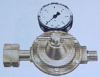 Kleindruckregler Propan - Flssiggas 0 - 4 bar, mit Manometer und Kombianschlu  